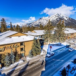 Banff Park Lodge